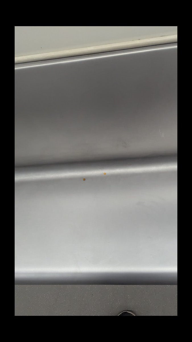 rajashk's tweet photo. @metrorailpune The First Train of the Day starting from Vanaz, Cleanliness = 0. Lifts at Vanaz = Partially Working, Staircase Lights = OFF. 
It seems world-class Infra in the hands of "Paper-Qualified". @AshwiniVaishnaw https://t.co/gkWkYkhkma