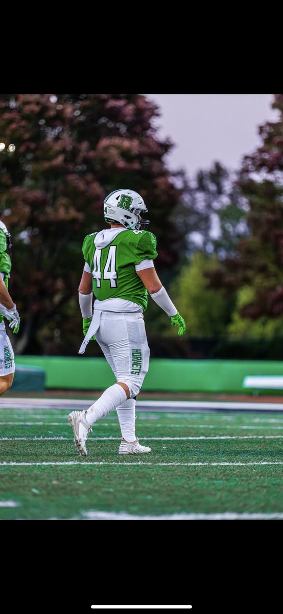 Senior year Highlights

hudl.com/v/2QxFfw

45 tot tackles 
4.0 sacks
5 TFL
1 Forced fumble
1 fumble recovery