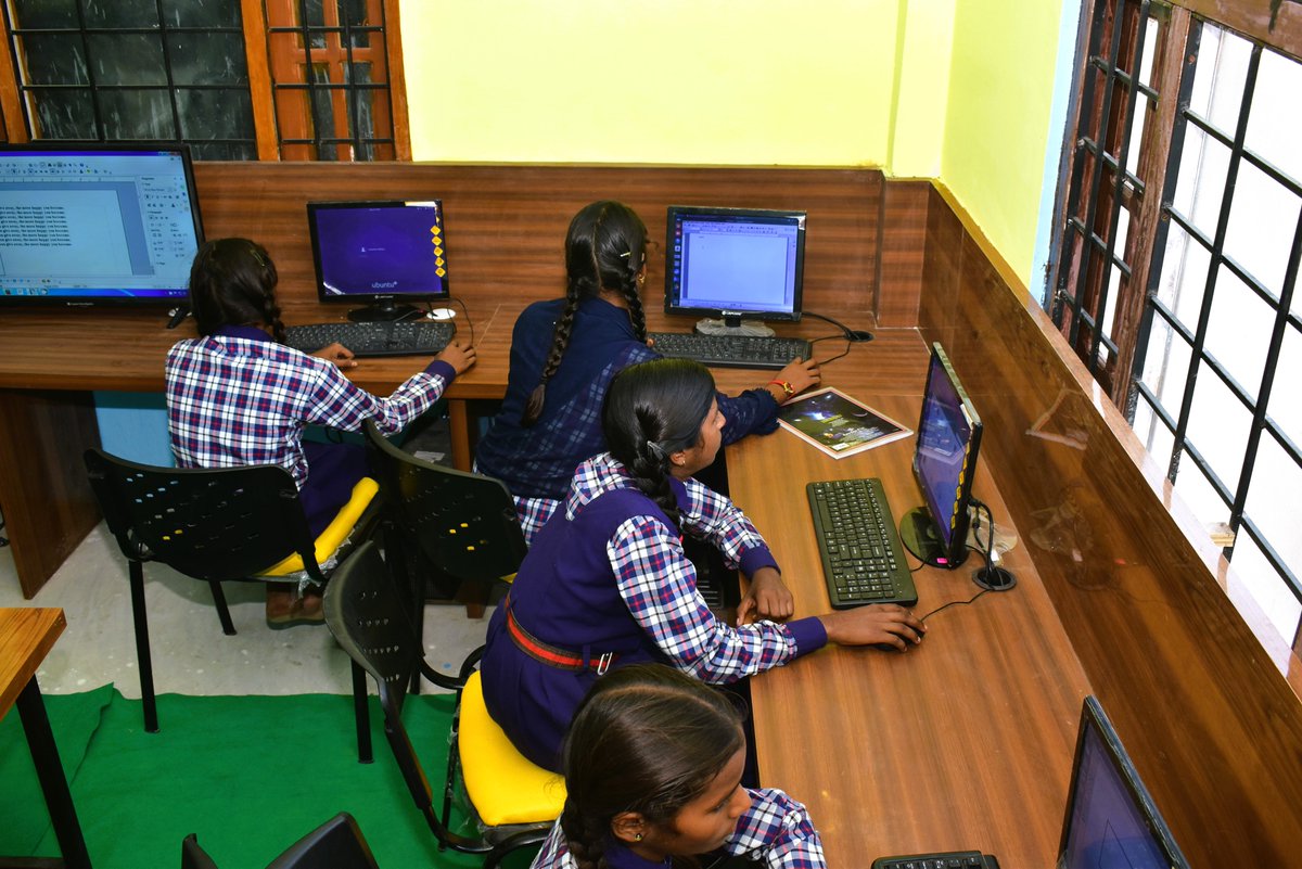 atulya_vikas's tweet image. 𝐂𝐞𝐥𝐞𝐛𝐫𝐚𝐭𝐢𝐧𝐠 𝐖𝐨𝐫𝐥𝐝 𝐂𝐨𝐦𝐩𝐮𝐭𝐞𝐫 𝐃𝐚𝐲!

On this special day, we honor the role of computers in transforming education.

Our digital initiatives are opening new doors for children in rural areas, providing them with the tools to succeed.

#digitaleducation #CSR