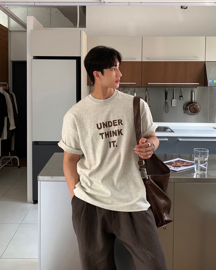 pagi pagi enaknya ngewe bukan ngantor