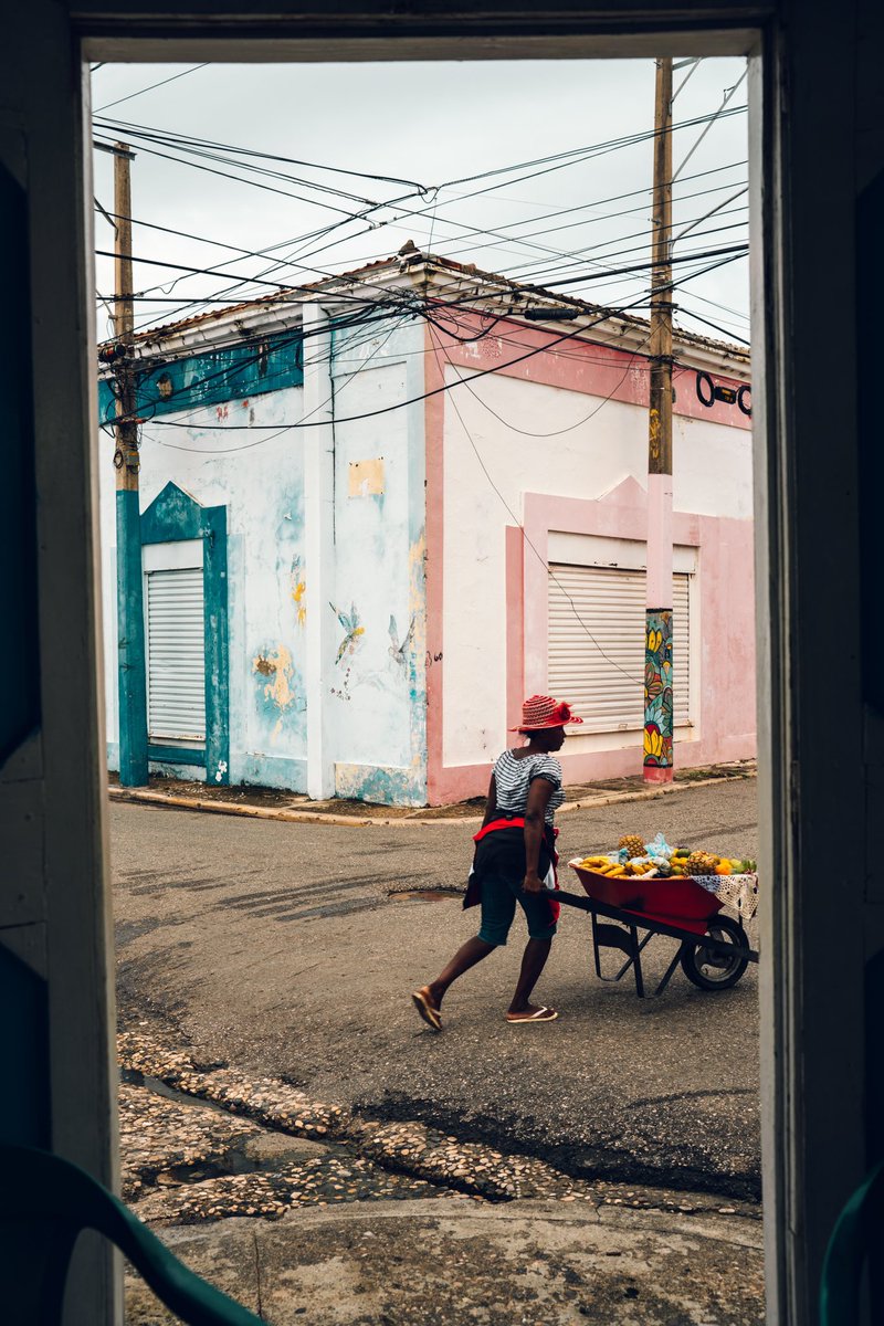 Ventana pueblerina. 
Puerto Plata, 2024