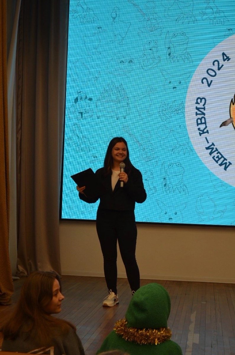 Independentper's tweet image. Еще из хороших новостей 
Я придумала, организовала и провела свой мем-квиз 
Участники и зрители были в восторге! 
Я себя ведущей попробовала)))