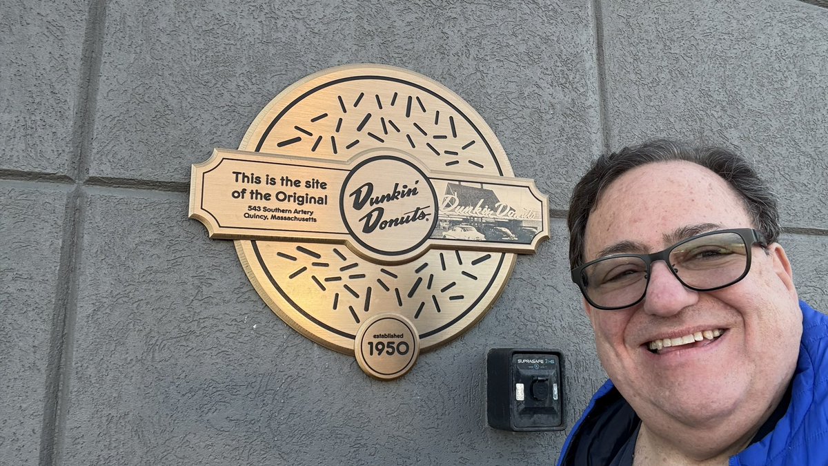 ɹǝqıl [-: uıʌǝu tweet media