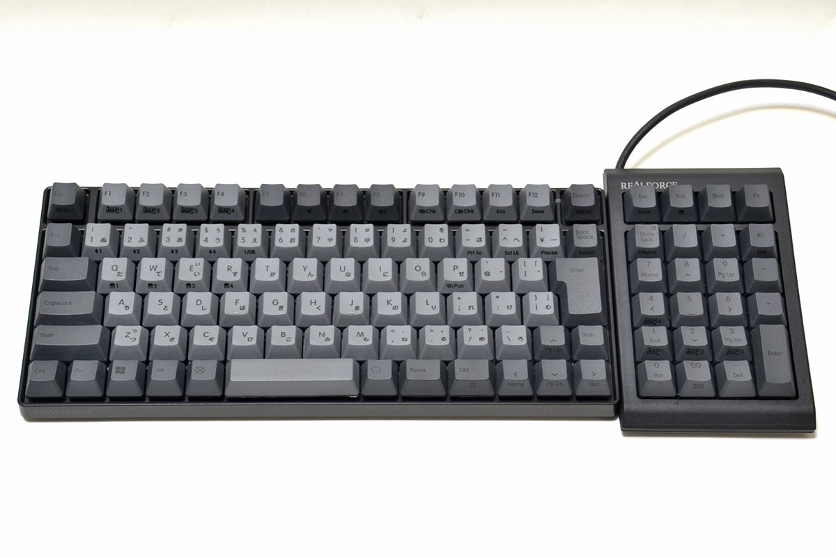 【やじうまミニレビュー】15年ぶりの新型テンキー「REALFORCE RT1」は全キープログラマブルで登場！ pc.watch.impress.co.jp/docs/column/ya…