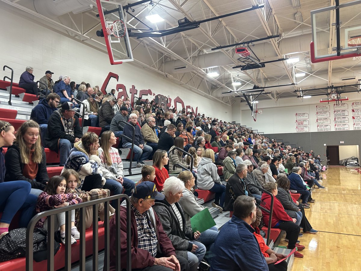 A big evening of music at our BMS Winter Concert!  Excellent night of entertainment from Mr. Bostic and the students.