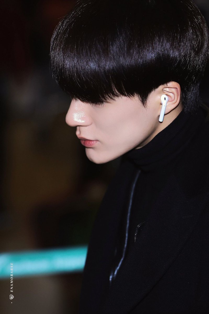 ilovejenomark's tweet image. 오 제발 이제노 목폴라의 계절이 와버렸다