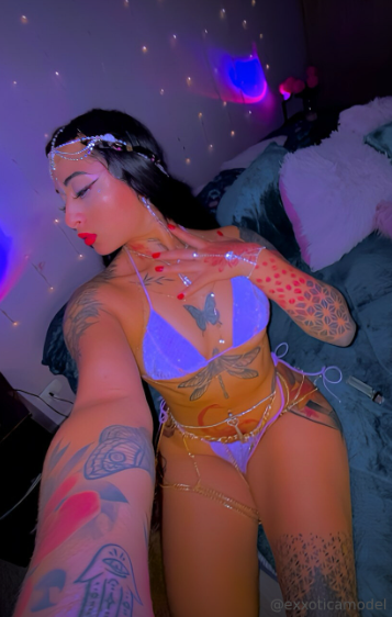 𝒯𝒽𝑒𝓇𝑒 𝒶𝓇𝑒 𝓂𝒶𝓃𝓎 𝓉𝒽𝒾𝓃𝑔𝓈 𝐼 𝓌𝒶𝓃𝓉 𝓉𝑜 𝓈𝒽𝑜𝓌 𝓎𝑜𝓊, 𝓌𝑜𝓊𝓁𝒹 𝓎𝑜𝓊 𝑔𝒾𝓋𝑒 𝓂𝑒 𝓉𝒽𝑒 𝑜𝓅𝓅𝑜𝓇𝓉𝓊𝓃𝒾𝓉𝓎 𝓉𝑜 𝓈𝓊𝓇𝓅𝓇𝒾𝓈𝑒 𝓎𝑜𝓊? 💙⛓

#Viral #ParaTi #OnlyFans #LatinaPower #MondayMotivation #MondayVibes #MondayMood #lunesdemorboyprovocación