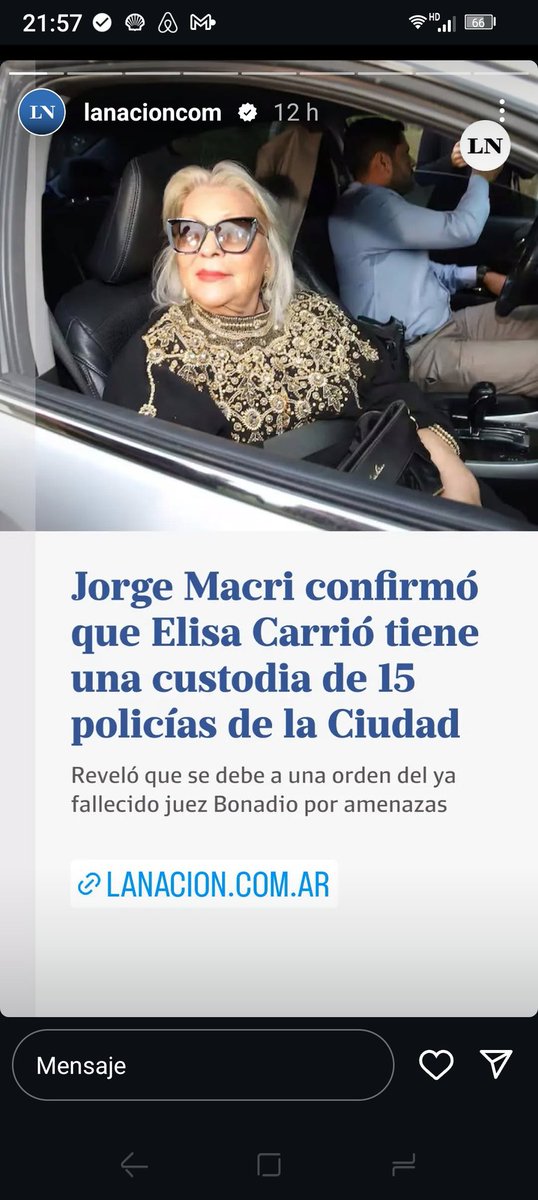 salinasmarceloa's tweet photo. @elisacarrio cómo sale la mugre debajo de la alfombra. No tienen vergüenza. Eso sí, hablando, la madre Teresa https://t.co/VEPgeMO0AB