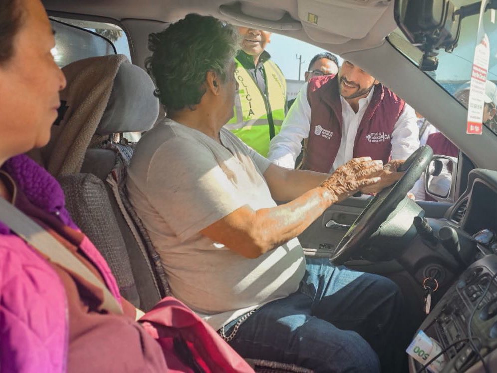 ¡Arrancamos el Programa Migrante Mexiquense, Operativo de Invierno 2024-2025! ❄️🚗

Desde el módulo de Tepotzotlán, reafirmamos nuestro compromiso de apoyar a los connacionales que visitan o transitan por el Estado de México en esta temporada vacacional.

🤝 Asistencia,