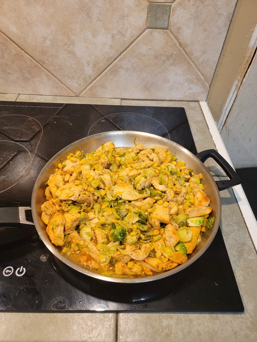 KlausHomes's tweet image. &quot;Papi, the food was Sigma bussing!&quot; 😎✨ My daughter just gave me the ultimate Gen Alpha compliment at dinner. Dad chef status: unlocked! 🔥🍽️  

#SigmaBussing #ChefPapi #DadLife #RealtorPapi