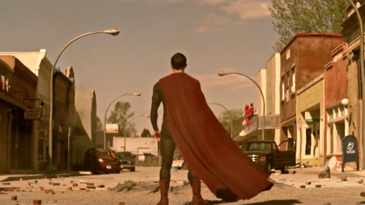 fanboyca's tweet photo. I will never stop talking about Tyler Hoechlin's aura as Superman!! #SupermanAndLois https://t.co/Km4SCxIA2M