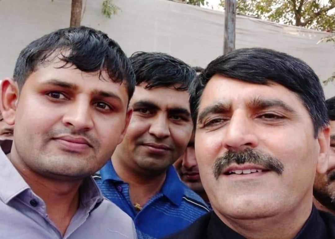 nareshc96240's tweet photo. *ગુજરાત વિધાનસભાના અધ્યક્ષ આદરણીય શ્રી @ChaudhryShankar જી સાહેબ ને જન્મદિવસની  શુભકામનાઓ...*

*માઁ અંબા આપને નિરોગી સ્વાસ્થ્ય, સમૃદ્ધિમય જીવન અને દીર્ઘાયુ જીવન પ્રદાન કરે એજ પ્રાર્થના.* https://t.co/GiSSLUvh0j