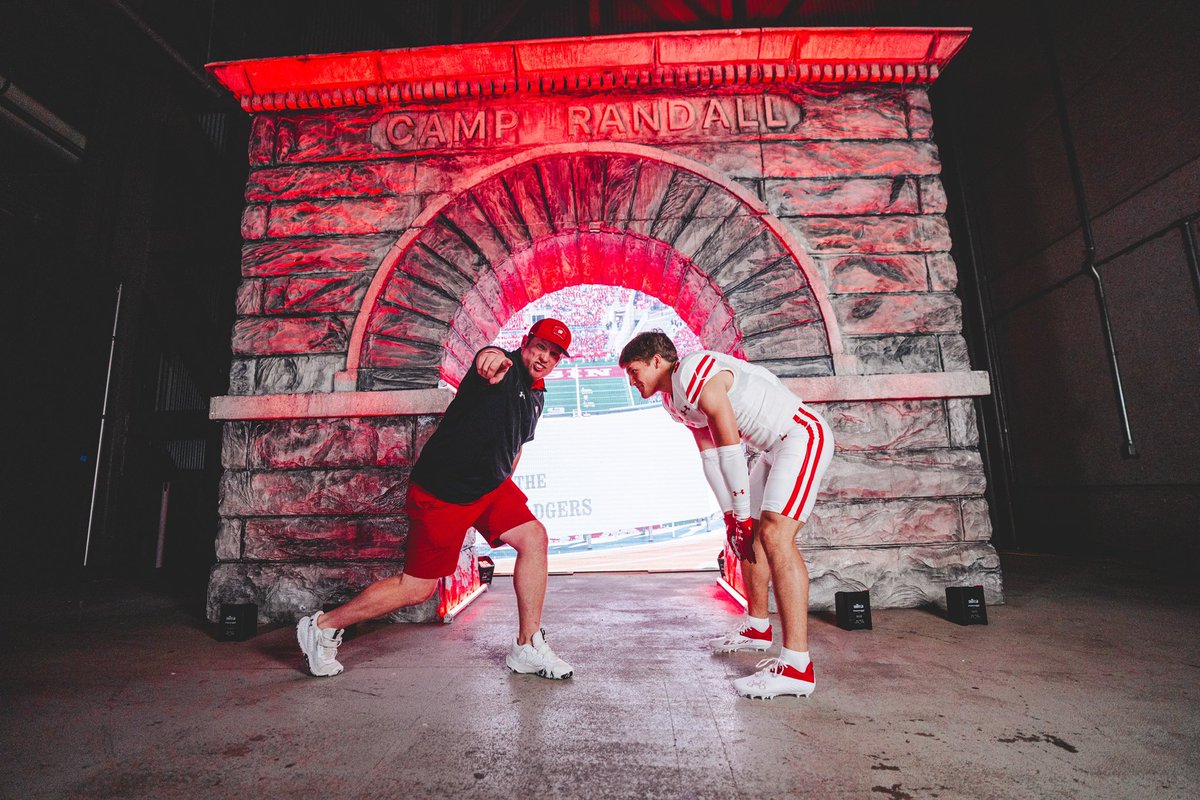 Grant Dean (@_thegrantdean) on Twitter photo I’ll be signing my National Letter of Intent to Wisconsin at 2:45 in the competition Gym at Neenah Highschool for anyone who would like to attend! <a href="/PatLambert13/">Pat Lambert</a> 😎 I’ll be signing my National Letter of Intent to Wisconsin at 2:45 in the competition Gym at Neenah Highschool for anyone who would like to attend! <a href="/PatLambert13/">Pat Lambert</a> 😎