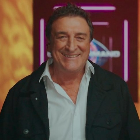 Sabes que el auto que estás por comprar está hecho verga cuando el vendedor se ve así. #GranHermano