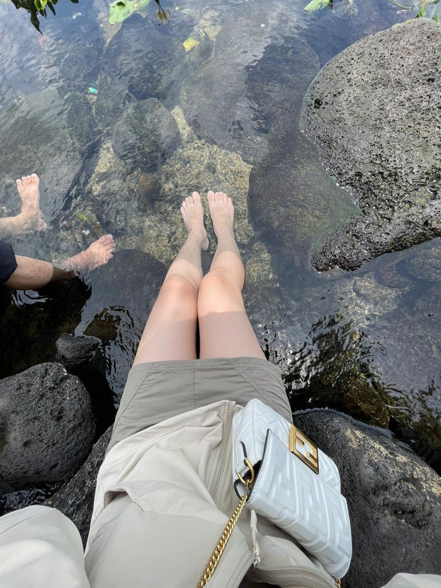 더 많이 사랑하는 것 외에 사랑에 대한 치료법은 없다