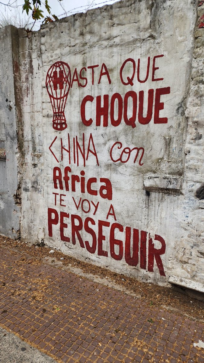 Hemos aprendido seguirte hasta la muerte #Huracan. Nunca estuvo para nosotros. Estas cosas lamentablemente se arreglan o defienden antes. No le echemos la culpa a un partido.