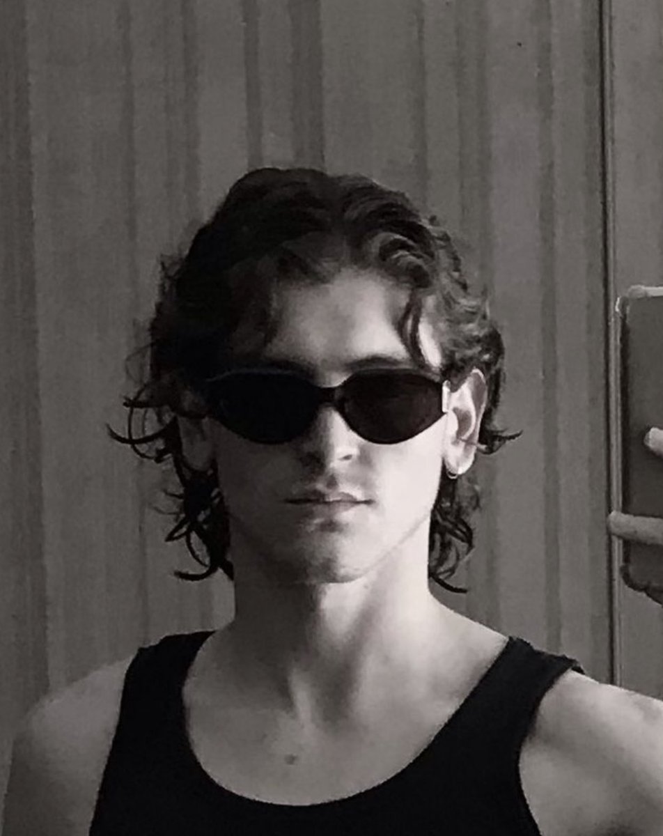 fedeebongiorno's tweet photo. 👁️ Sebastián en Instagram antes de su ingreso a #GranHermano https://t.co/hRGCRoegoH