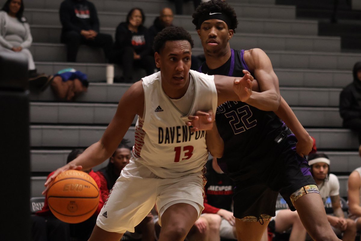 Davenport Men's Basketball tweet media