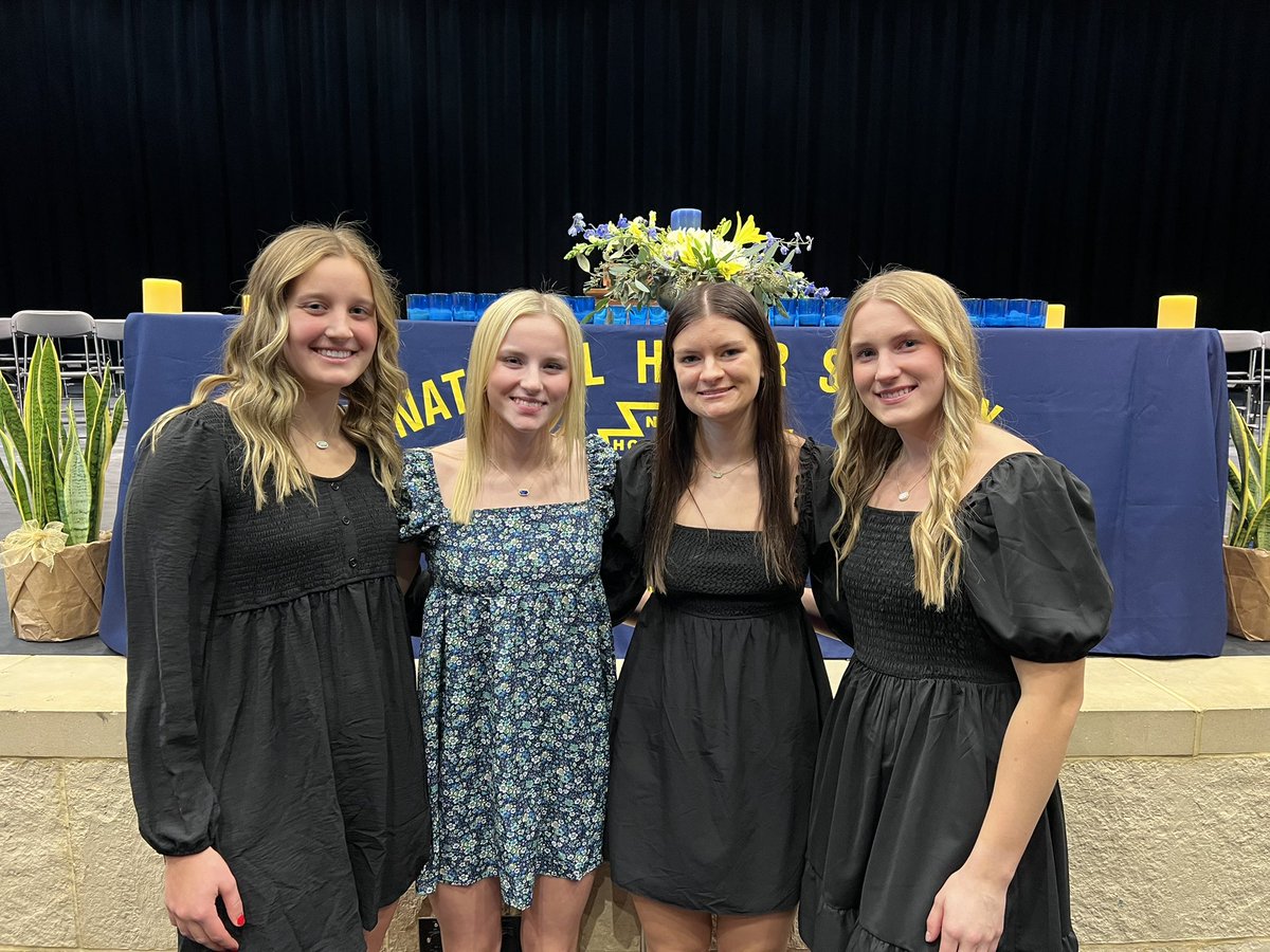 New Ulm Eagles Girls Basketball (@nueaglesgb) on Twitter photo Congratulations to our two Senior and two Junior National Honor Society members.π<a href="/Betsy_Joyce1/">Elizabeth (Betsy) Joyce</a> <a href="/BrooklynLewis55/">Brooklyn Lewis</a> <a href="/Morganhulke23/">Morgan Hulke</a> <a href="/ramseyhopp5/">Ramsey Hopp</a> Congratulations to our two Senior and two Junior National Honor Society members.π<a href="/Betsy_Joyce1/">Elizabeth (Betsy) Joyce</a> <a href="/BrooklynLewis55/">Brooklyn Lewis</a> <a href="/Morganhulke23/">Morgan Hulke</a> <a href="/ramseyhopp5/">Ramsey Hopp</a>