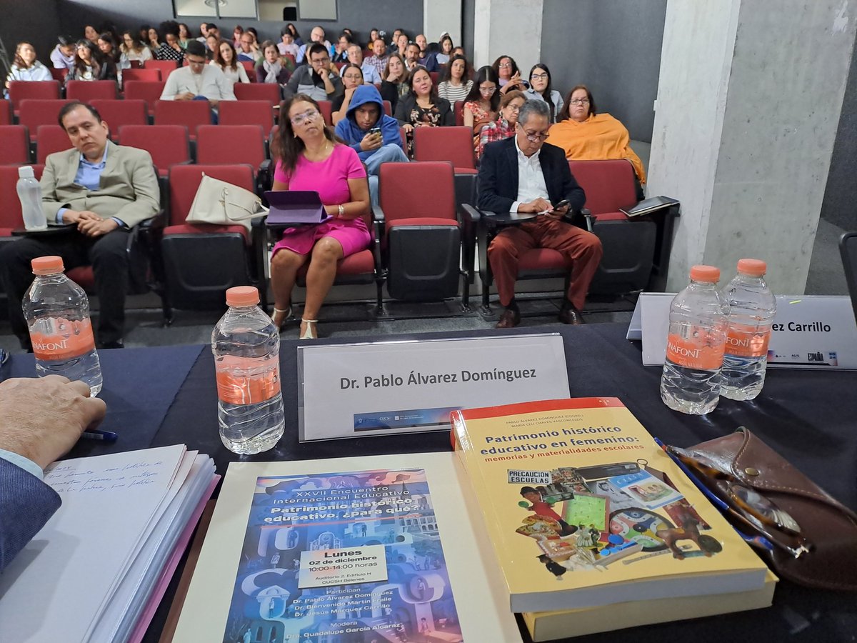 En México. Guadalajara. Participando como ponente en el XXVII Encuentro Internacional Patrimonio Histórico Educativo, para qué?, organizado por la Universidad de Guadalajara, en el marco de la Feria Internacional del Libro, FIL, 2024, dedicada a España. 2/12/24.