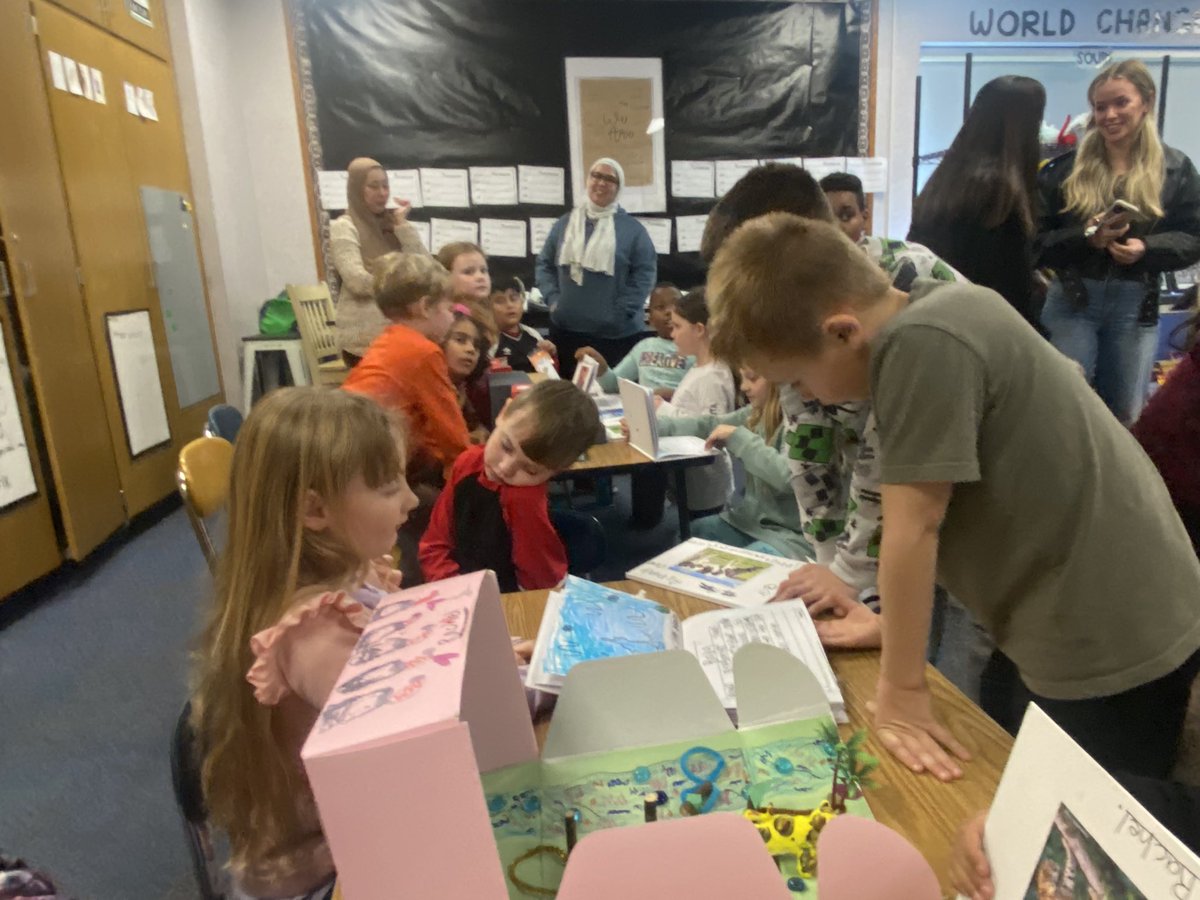 Kristina Sanders tweet media