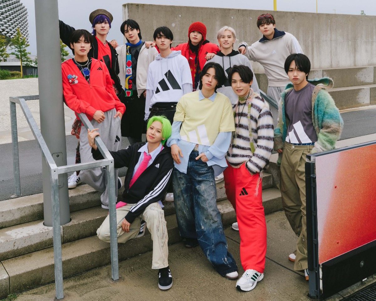 oricon's tweet image. JO1、ドイツのアディダス本社で撮影🇩🇪
「ADIDAS ESSENTIALS」
キャンペーン ビジュアルに起用

與那城奨「すてきな場所でメンバー全力で楽しんで撮影できました❗️」
oricon.co.jp/news/2357153/?…

【📸写真40枚】
個性光るソロビジュアル＆アイテム写真も🏀
oricon.co.jp/news/2357153/p…

#JO1