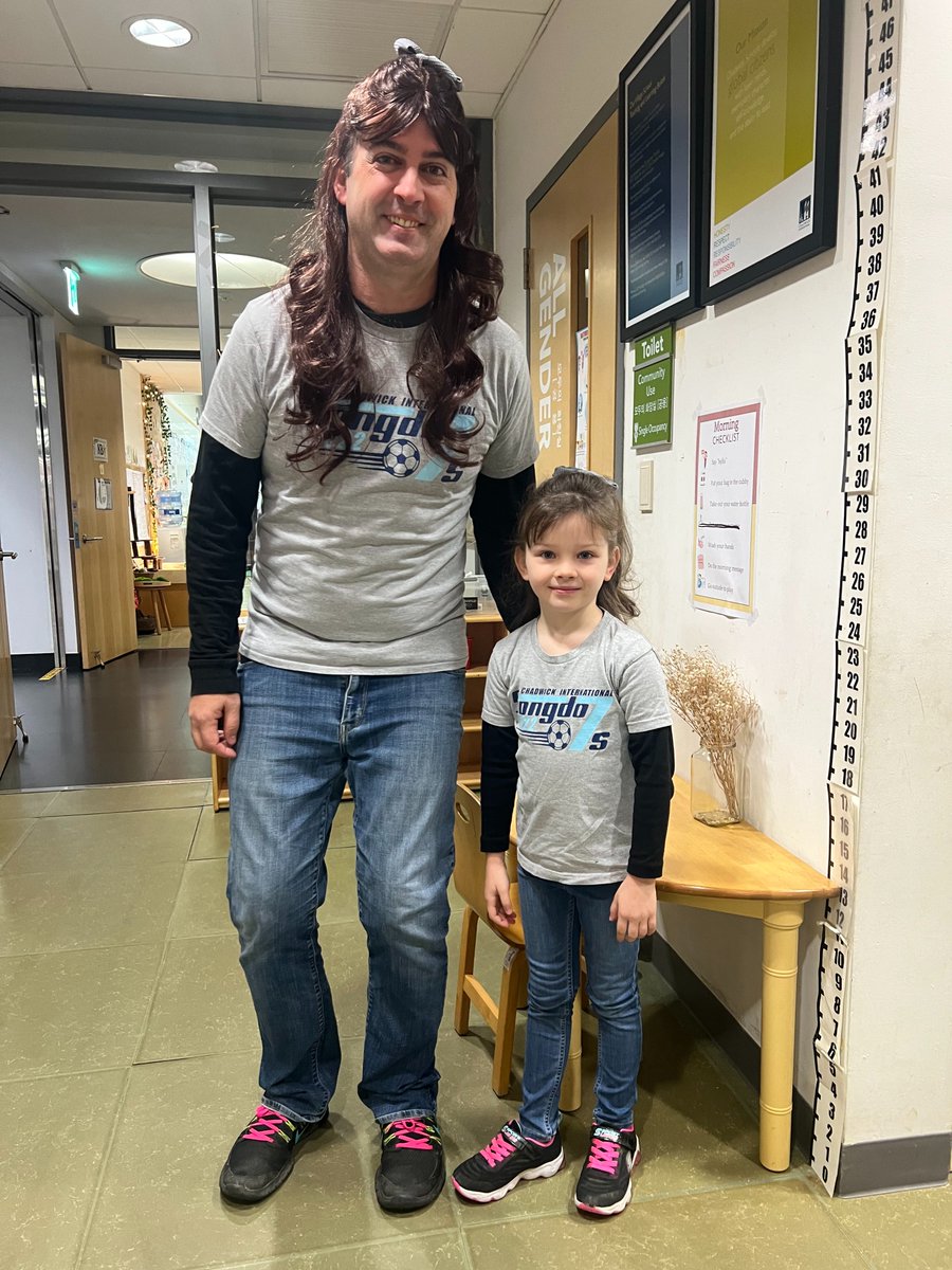 Happy Twin Day at Chadwick International! I tried to convince her to have a facepaint beard, so I didn't have to shave...I lost!