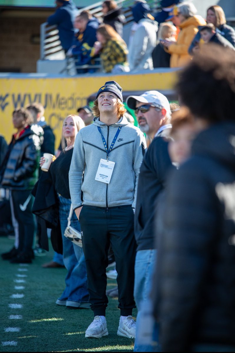 ScottyFox18's tweet photo. I will be signing my NLI to @WVUfootball at 2pm Wednesday at Mentor High school in the main gym. Anyone is welcome to come!#TakeMeHome25 https://t.co/wxYP6bqISd