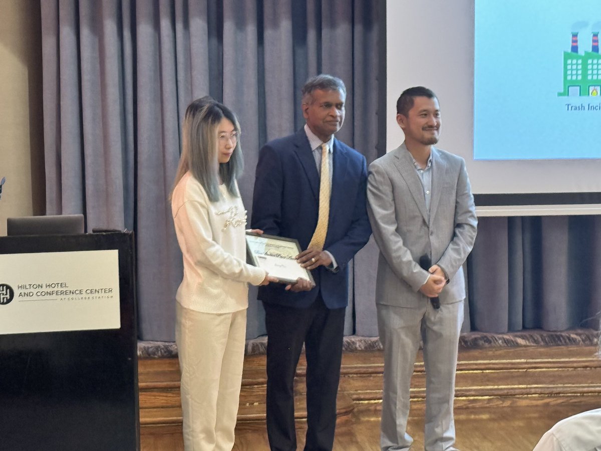 Yue Zhang | 张悦 (@atmosyz) on Twitter photo Congrats to our lab’s amazing grad students Kyle McCary and @Sining Niu ! Kyle received the Outstanding Teaching Award and Sining earned the Best Paper Award from <a href="/tamu_atmo/">TAMU Atmospheric Sciences</a>. Proud of their hard work and achievements! Congrats to our lab’s amazing grad students Kyle McCary and @Sining Niu ! Kyle received the Outstanding Teaching Award and Sining earned the Best Paper Award from <a href="/tamu_atmo/">TAMU Atmospheric Sciences</a>. Proud of their hard work and achievements!