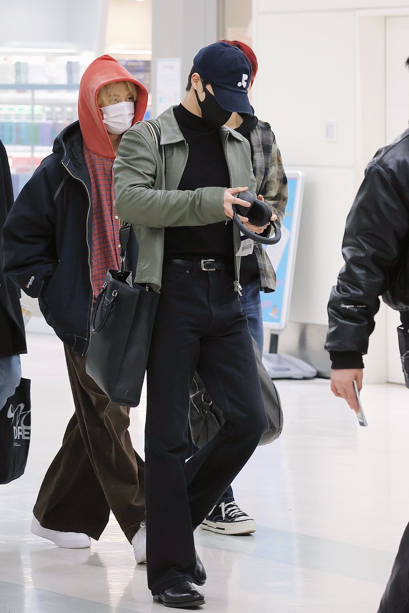 TASOGARE_0423's tweet photo. 241203 HND🛬

#제노 #JENO #NCTDREAM  #NCT https://t.co/2BOmWbb2V4