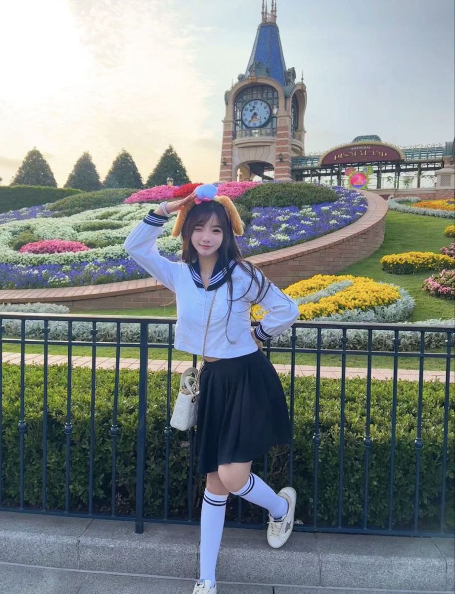 《杭州》
𝐇𝐞𝐢𝐠𝐡𝐭身高/ 165cm，体重80
𝐁𝐮𝐬𝐭胸围/ 🐻c➕ 天然零整
年龄04年
皮肤丝滑牛奶🥛肌 你的专属女友 
甜美温柔 性格活波 萌萌小可爱 无纹身
偶尔兼职，纯欲小萝莉只见素质客，期待遇见 
https://t.co/wRh3hGgo1o https://t.co/HoFHGhDhBg