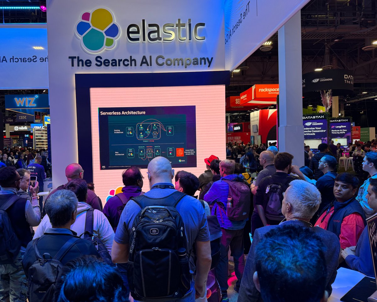 The architecture behind Elasticsearch Serverless at #AWSreInvent — right after going GA on AWS. No more upgrades, manual scaling, or operational toil but more of the actual work — PK (<a href="/xeraa/">Philipp Krenn</a>)