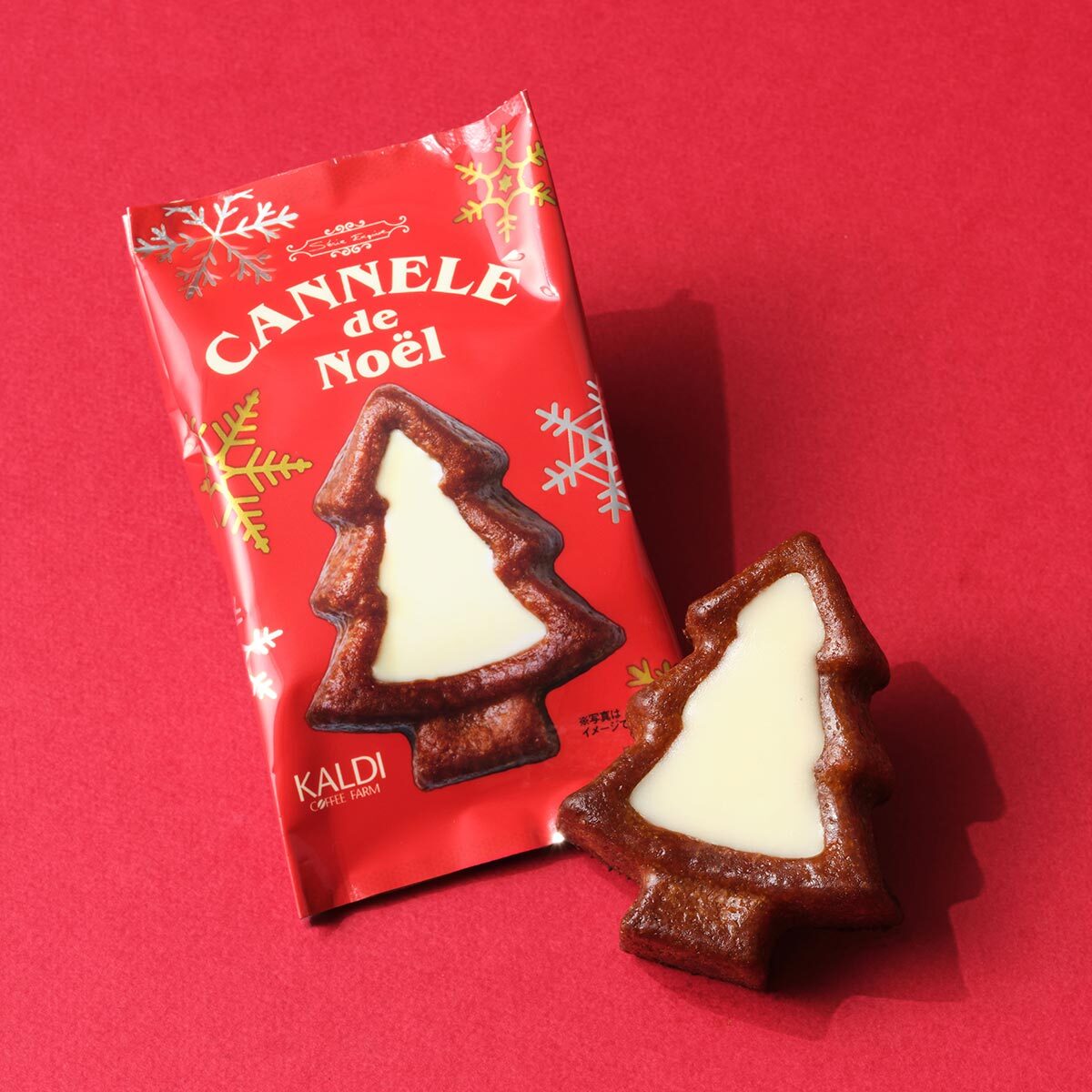 KALDI_webshop's tweet photo. 【ツリーの形がかわいい！季節限定クリスマスカヌレ】
自然解凍するだけで楽しめる、甘さ控えめなショコラ生地にホワイトチョコレートを合わせたツリー型のカヌレが登場！パーティーのデザートにもぴったりです。
https://t.co/rAV56fOQkA https://t.co/P5cK0rFkOg