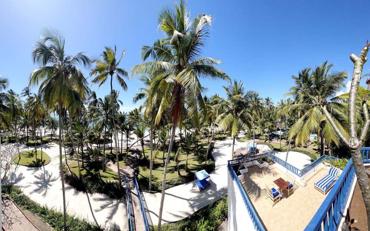 Gem_Expeditions's tweet photo. Holiday season ✨✨ screams vacation. Book a trip to Diani with us 🏖️ 🌊🪸. Follow our IG page: @geminiexpeditions for more
#twendedianinagemini #tembeakenya https://t.co/ZfRWCMYjAA