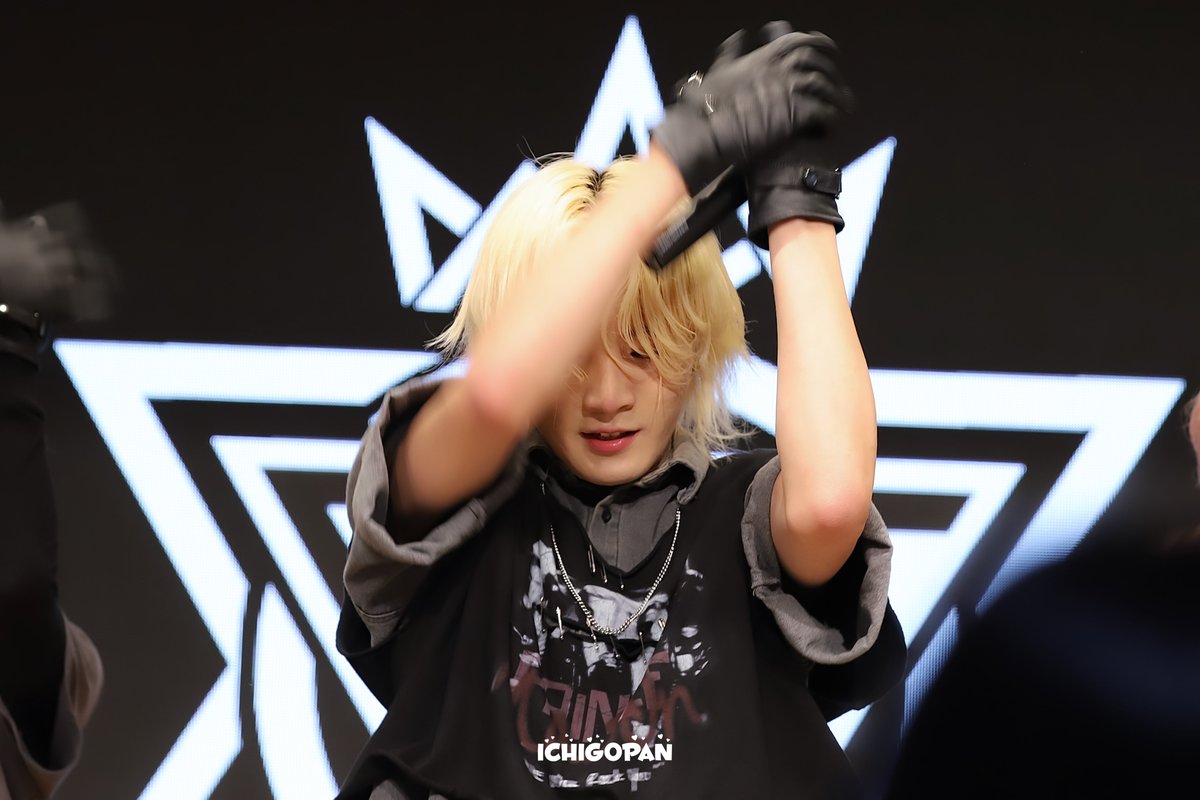 __meronyan5's tweet image. 241130 Def Class インストアライブ アリオ八尾 ꔛෆ

#DefClass #WON #DefClass_won #デフクラス
@DefClass_ @dc_won38864 #イチゴパンshoT