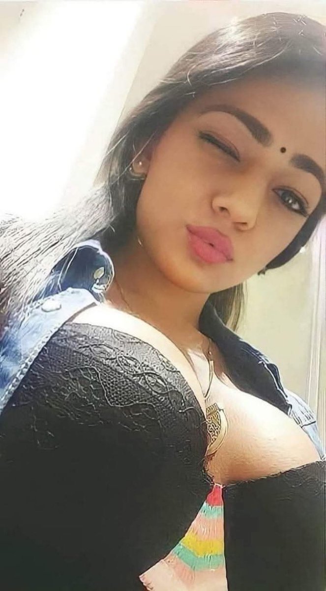 privadra7's tweet photo. कैसी दिख रही हूँ gays https://t.co/zZ5hHtLH40