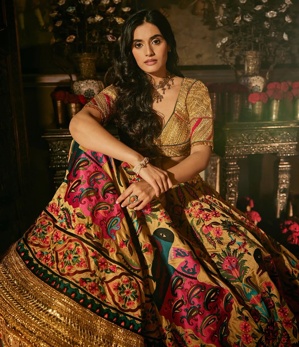 itsdivyanshak's tweet photo. ✨✨ https://t.co/YNC8JQ9DgN