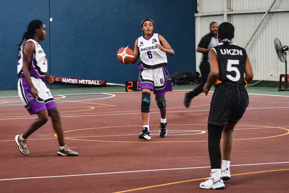 RhodesUniSports's tweet photo. Yesterday was day 1 of Basketball USSA in Stellenbosch! The RU Titans faced tough challenges on the court, but our teams showed incredible grit and determination. Proud to see the spirit and perseverance shining through! Let’s keep pushing! 🔥
#RU120
#USSATurns30
#HoopTime https://t.co/k2P7KqdRpM