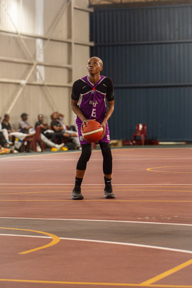 RhodesUniSports's tweet photo. Yesterday was day 1 of Basketball USSA in Stellenbosch! The RU Titans faced tough challenges on the court, but our teams showed incredible grit and determination. Proud to see the spirit and perseverance shining through! Let’s keep pushing! 🔥
#RU120
#USSATurns30
#HoopTime https://t.co/k2P7KqdRpM