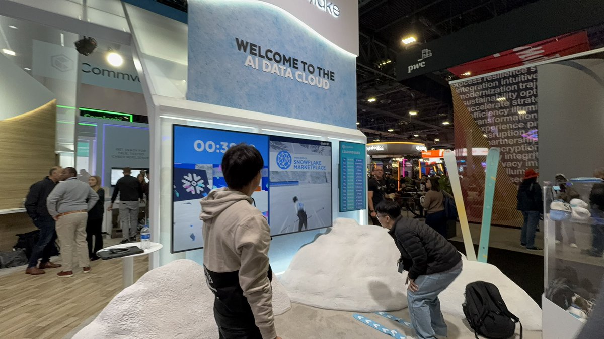 nanakosnowflake's tweet image. 日本のお客様もスキーチャレンジ⛷️🇯🇵
#AWSreInvent2024