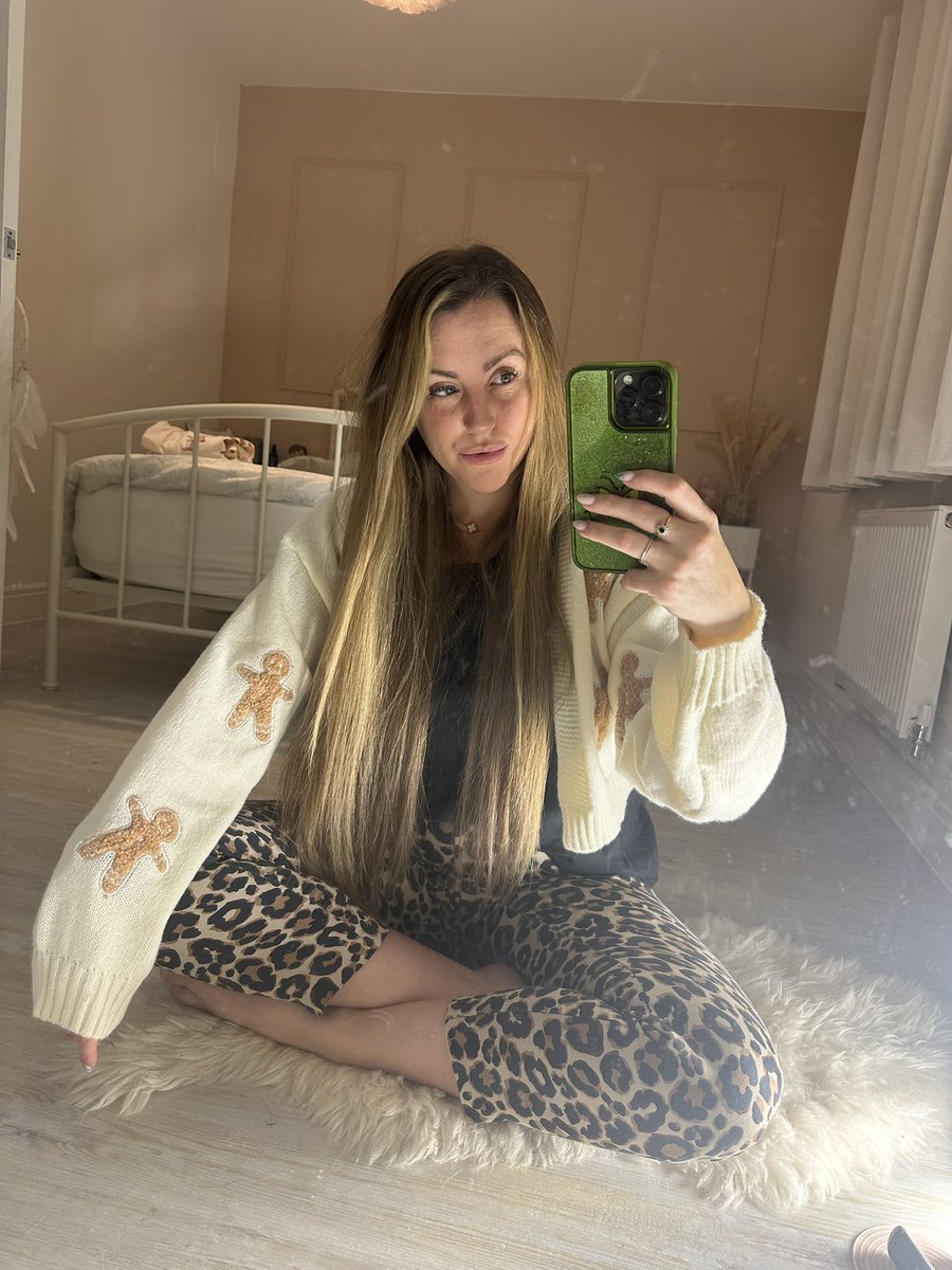 Emily Weston tweet media
