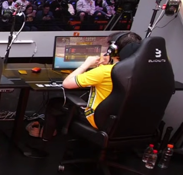 21Mathyu's tweet photo. @FlyQuestCS @vexite_ @dextersjourney maybe next time instead of shooting bodies and muting the other team you should focus on winning more than 10 rounds in a bo3 🥱 https://t.co/lRGT7ZqVXq