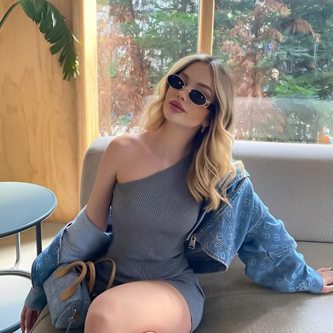 Aa_ban1's tweet image. 🔥#TM_VIP
🔥#DinastíaMilenials
🏆 @Lea_Dhai
@Sasha_1I
✨@SalinasMari_3

@marceteayuda
@macketh74
@Aa_ban1
@cinisbr
@MNPTi1
✨@1FirstJesus
👑✨@FIRSTGODISLOVE
@Zar_43
@nbea_h
@sdf27242
@juanid95
@Elvira_h07
@ranasilvia63
@Soraya6147
@nuvisionquestt3
@GuriyaDr32551
@MaddyPersonal1