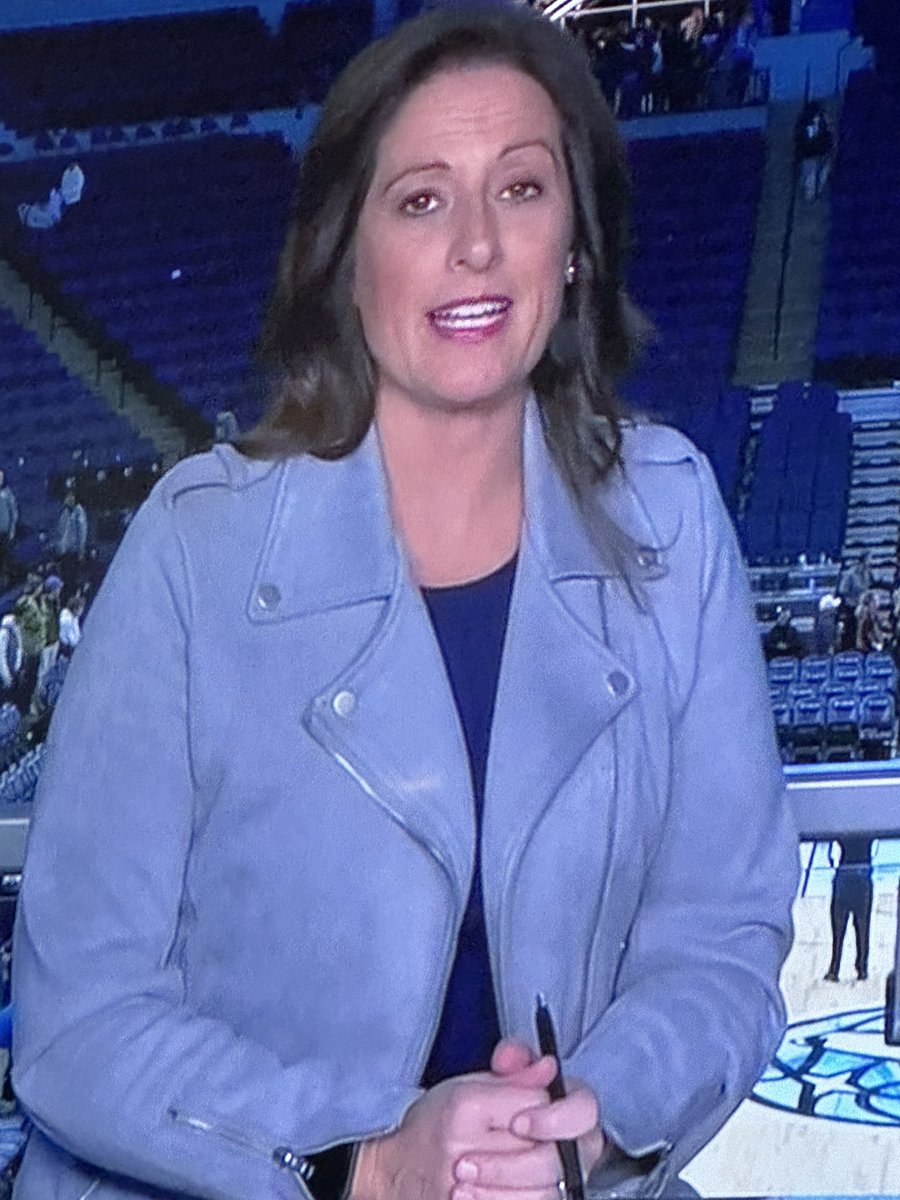 WilliamFedExGuy's tweet photo. Always the best! Wonderful analysis! The GOAT. You are an American treasure. @MarneyGellner @Timberwolves https://t.co/3ihfs6dvIS