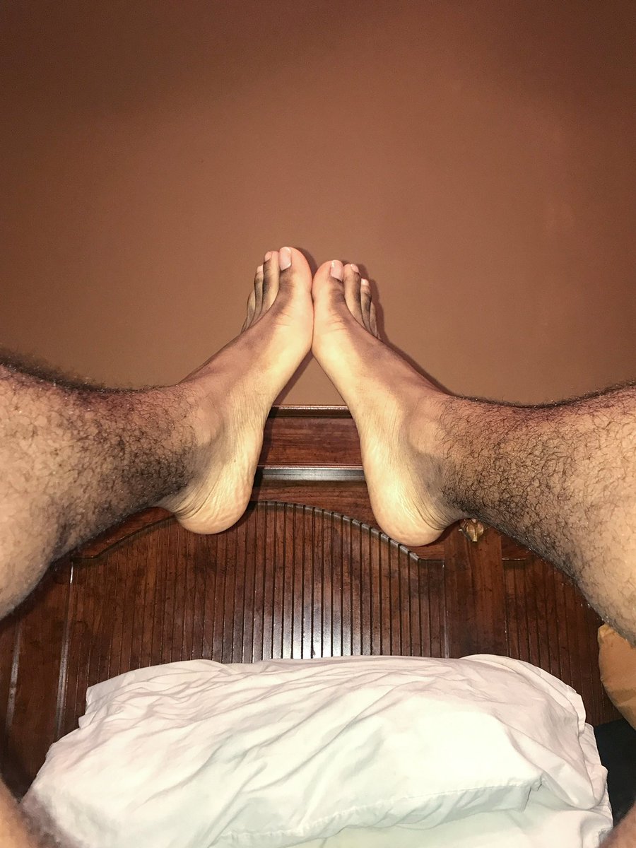 butch_qween's tweet photo. Who's mouth can I borrow? 👅💦 https://t.co/HBzVNO47HH