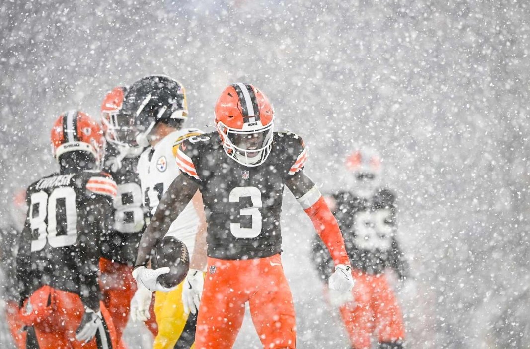 karnsies817's tweet photo. JERRY JEUDY

WIDE
RECEIVER 
ONE https://t.co/wH1yVbIocf