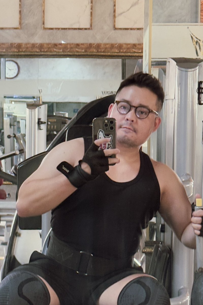 EarlyKuma's tweet photo. Dậy sớm đi gym 🤭 https://t.co/CyCCg0Byzf