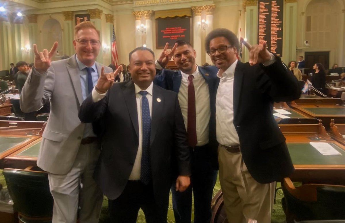 CSUDH Government & Community Relations (@communitycsudh) on Twitter photo Toros at the California State Legislature Swearing-In with <a href="/JL_Solache/">José Luis Solache</a> and Derrick Mims, David Gamboa, Nathan Dietrich. A great day for new leadership! <a href="/CSUDHPrezParham/">Thomas A. Parham</a> <a href="/DominguezHills/">CSU Dominguez Hills</a> <a href="/calstate/">The CSU</a> Toros at the California State Legislature Swearing-In with <a href="/JL_Solache/">José Luis Solache</a> and Derrick Mims, David Gamboa, Nathan Dietrich. A great day for new leadership! <a href="/CSUDHPrezParham/">Thomas A. Parham</a> <a href="/DominguezHills/">CSU Dominguez Hills</a> <a href="/calstate/">The CSU</a>