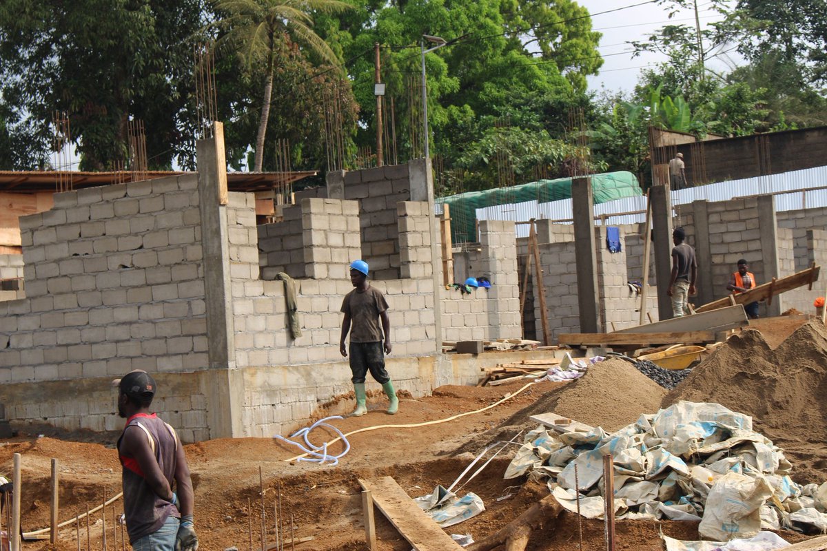 date_africa's tweet photo. 🇨🇲Cameroon : Construction of low-cost houses in Kumba I municipality. 
Effective work for the construction of low cost houses is ongoing.

    Together, we are building a brighter future for Kumba I Council
#utdacameroun #utdacameroon #utdainfo #utdakumba #utdakumba_1_council https://t.co/EHsBszEvxg