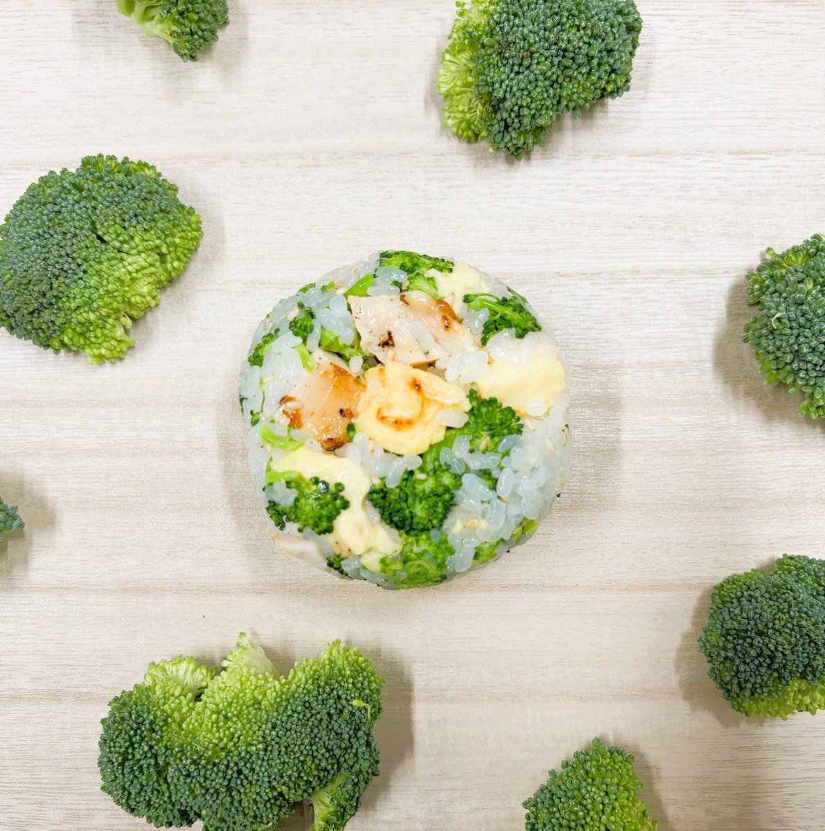 OkabeSns's tweet photo. /
📢深谷ブロッコリーまつり🥦
COUNTDOWN4⃣
\
タンパクパクパク🎵
旬をパクパク😊
ねぎだけじゃナイ😊
深谷ブロッコリーのウマさを
新発見👀✨
#POWERCHARGE
#深谷市
#道の駅おかべ
#ミチオカ https://t.co/L8LgNlBlJr